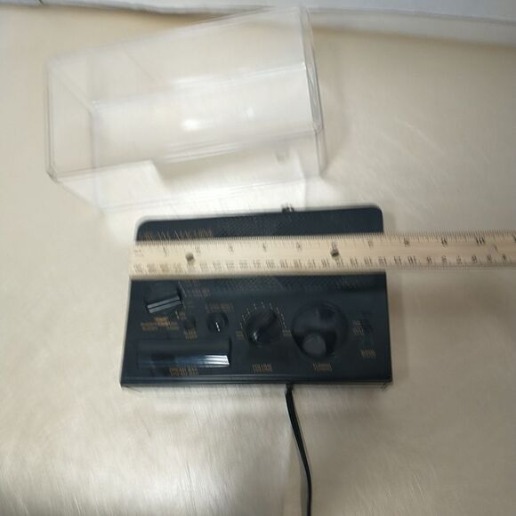 Sony Dream Machine ICF-C4W Walnut WoodGrain Digital AM/FM Alarm Clock Radio 1980 - Picture 6 of 7